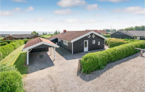 Cozy Home In Sjølund With Sauna, Hejls